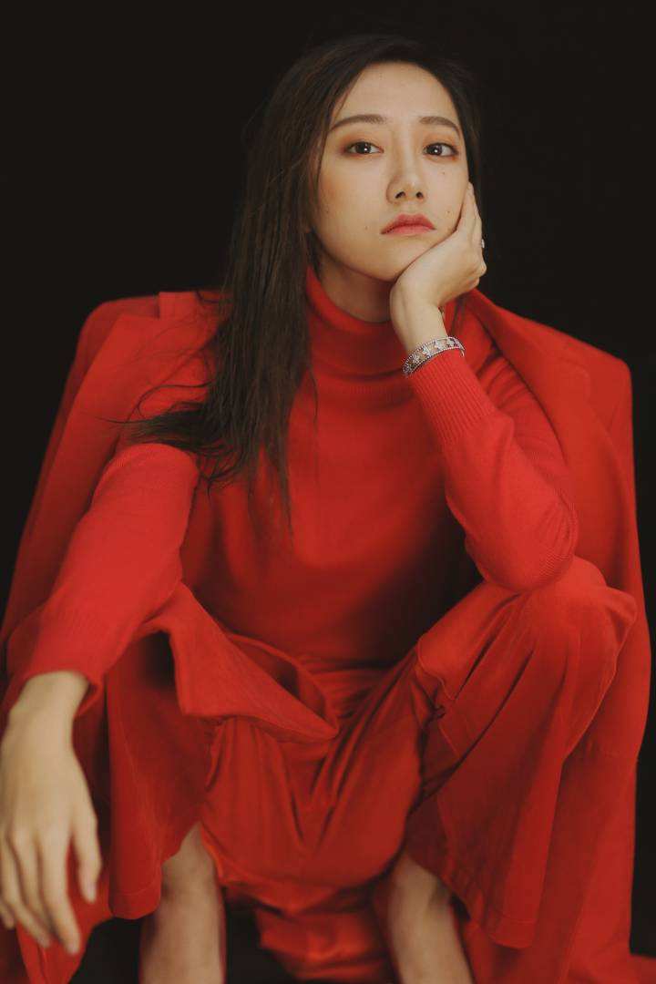 冯薪朵