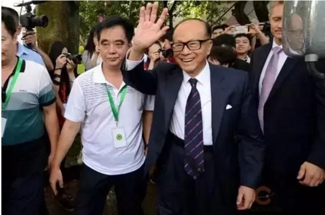 李嘉诚与李家诚 李嘉诚李家诚是一团体吗 李嘉诚与李家诚 李嘉诚李家诚是一团体吗