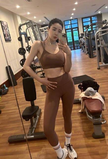 周韦彤材料 周韦彤为何叫炮架子 周韦彤材料 周韦彤为何叫炮架子
