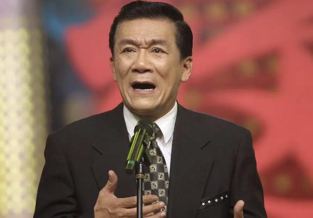 侯耀华捐钱 侯耀华捐钱截图 