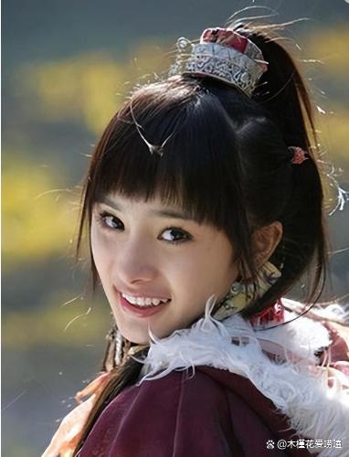 杨幂挨板子 杨幂剧组被谁扇巴掌