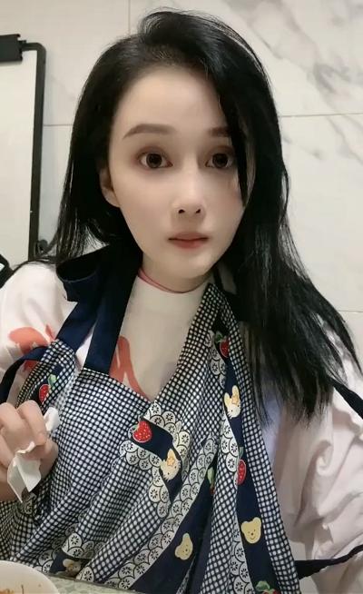 赵一涵 赵一涵真实身高 赵一涵 赵一涵真实身高