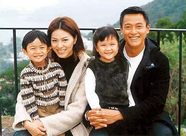 魏骏杰妻子 魏骏杰妻子张利华是谁 