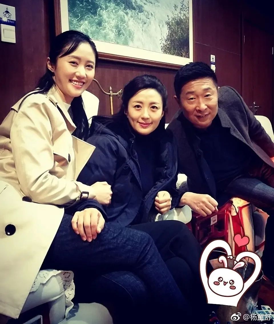杨童舒老公的照片 杨童舒老公回应二胎 杨童舒老公的照片 杨童舒老公回应二胎