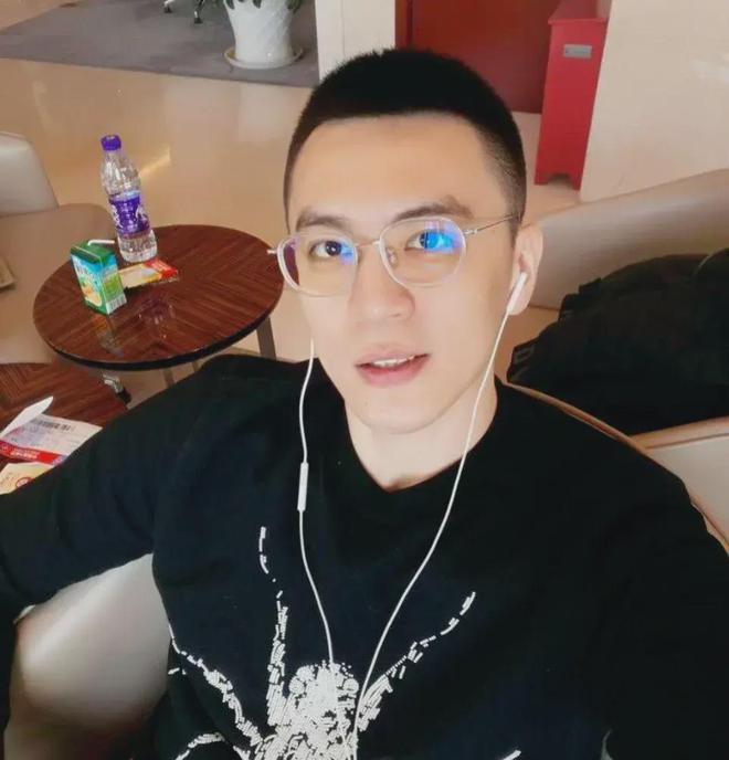 杨鸣任务室辟谣出轨风闻 杨鸣地下报歉供认自己掉态 杨鸣任务室辟谣出轨风闻 杨鸣地下报歉供认自己掉态