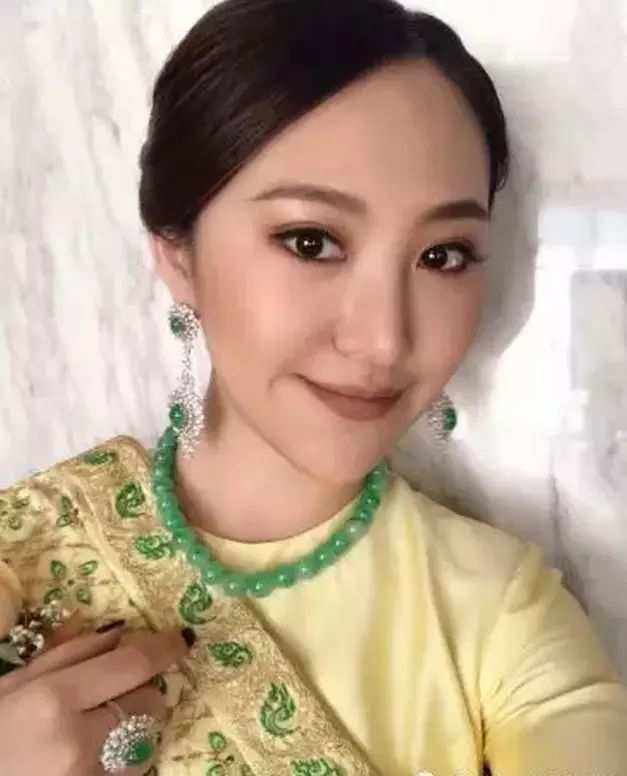 汤灿翡翠 汤灿翡翠事件始末是什么 汤灿翡翠 汤灿翡翠事件始末是什么