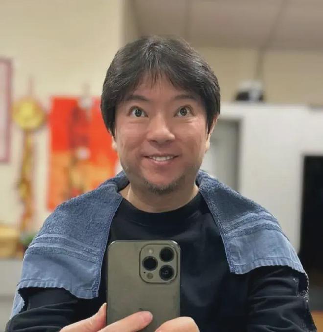 陆川称高晓松暴瘦到薄弱的复杂引见