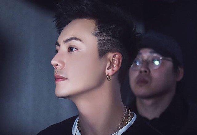 陈伟霆剪发 陈伟霆剪发视频 陈伟霆剪发 陈伟霆剪发视频