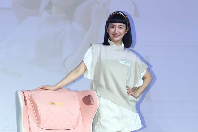 林依晨首晒女儿脚丫迎接39岁生日的简单介绍