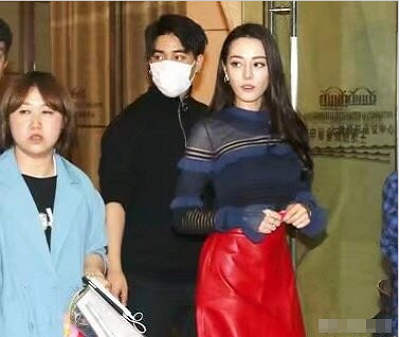 某男星靠助理解决需求 男明星的生活助理会帮解决需求吗 