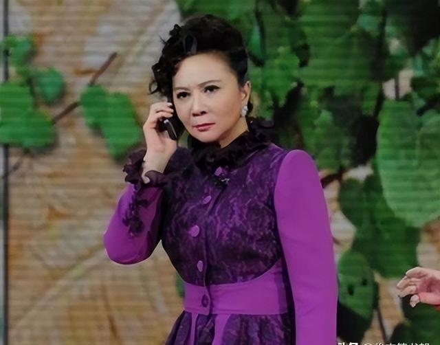 蔡明的老公是谁 蔡明的老公是做什么的 蔡明的老公是谁 蔡明的老公是做什么的