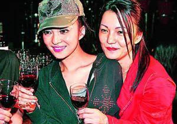 张韶涵和她妈妈的事情 张韶涵和她妈妈的事情是真的吗 张韶涵和她妈妈的事情 张韶涵和她妈妈的事情是真的吗