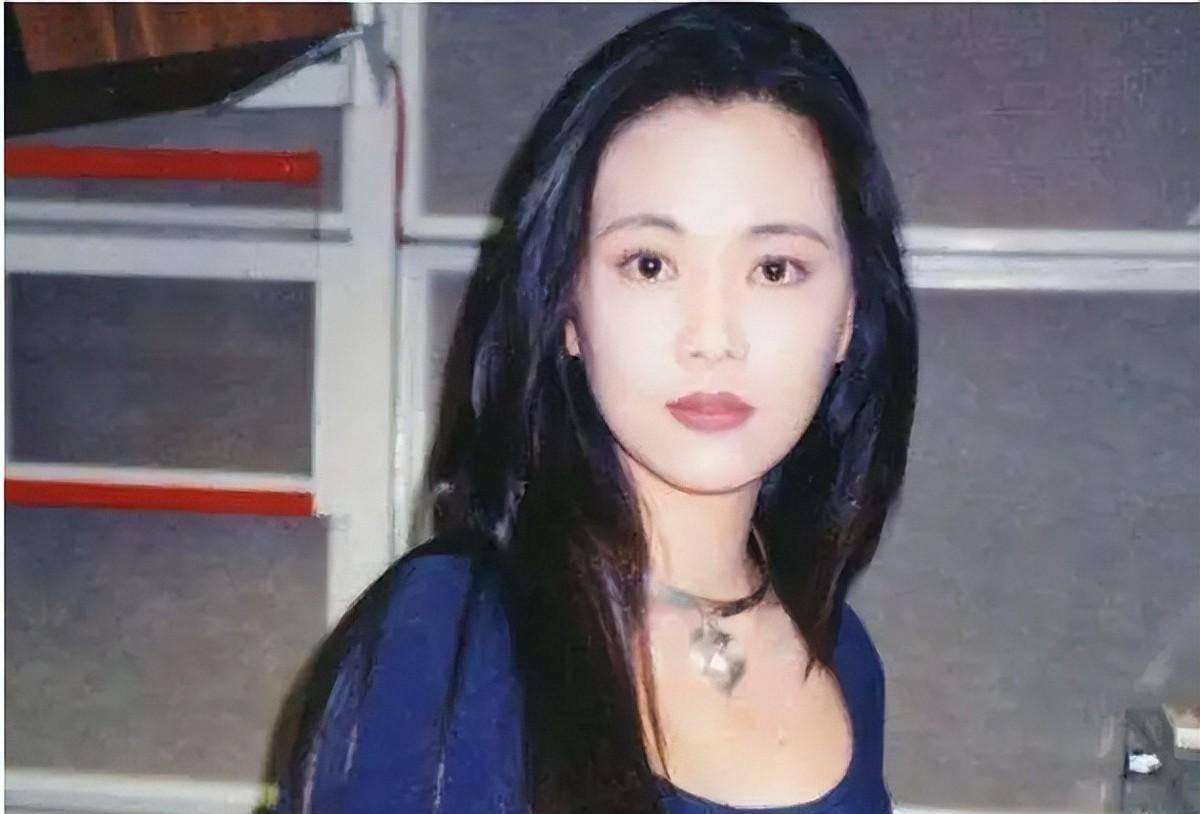 对于歌手王馨平晒照为曾江庆生的信息 对于歌手王馨平晒照为曾江庆生的信息
