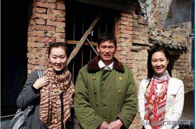朱之文和于文华接吻 朱之文和于文华婚礼 接吻 朱之文和于文华接吻 朱之文和于文华婚礼 接吻
