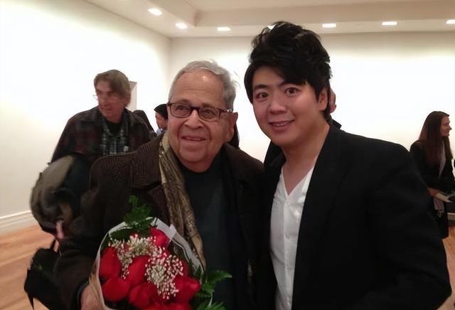 钢琴家李云迪的老婆是谁 钢琴家李云迪的老婆是谁图片 钢琴家李云迪的老婆是谁 钢琴家李云迪的老婆是谁图片