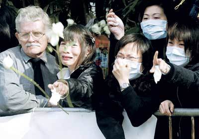 张国荣追悼会 张国荣追悼会上海陈志朋