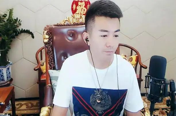 yy宝哥 yy宝哥真实身份是什么 yy宝哥 yy宝哥真实身份是什么