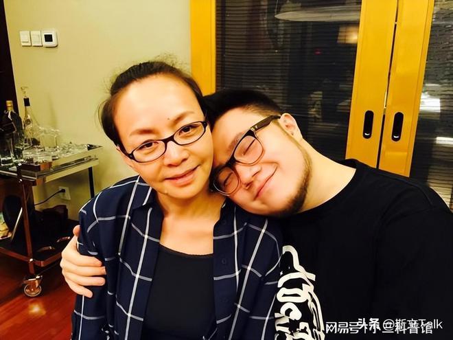 张庭百度百科 张庭团体材料张庭 