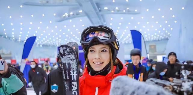 谷爱凌回应争议 谷爱凌承受央视采访 