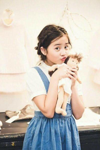 黄磊女儿照片 黄磊女儿产生什么事了 