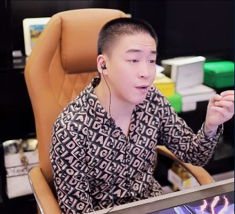 对于天佑和黑社会年老连麦的信息 对于天佑和黑社会年老连麦的信息