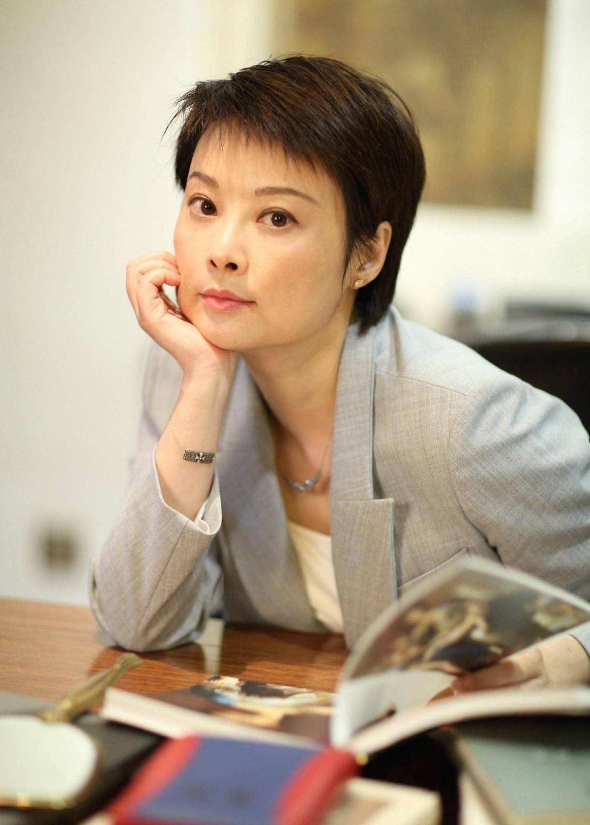 袁立赵岭 袁立赵岭为何仳离了呢 袁立赵岭 袁立赵岭为何仳离了呢