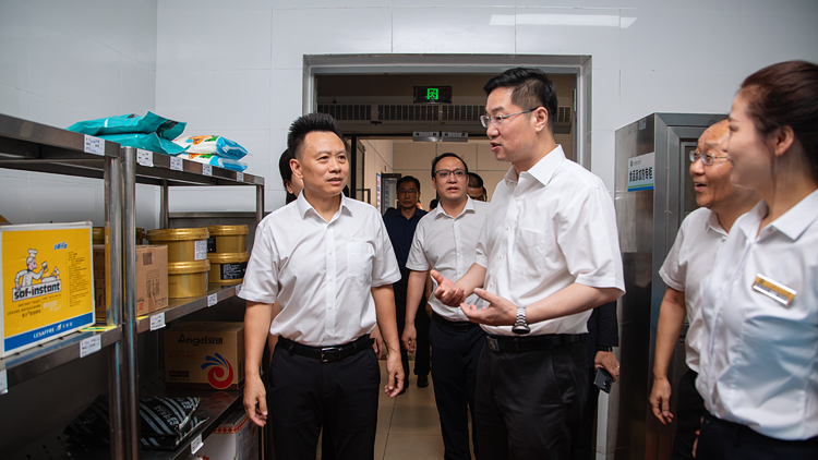 马徐骏团体材料 马徐骏和谁牵手乐成 马徐骏团体材料 马徐骏和谁牵手乐成