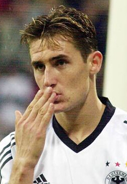 克罗泽 克洛泽空翻
