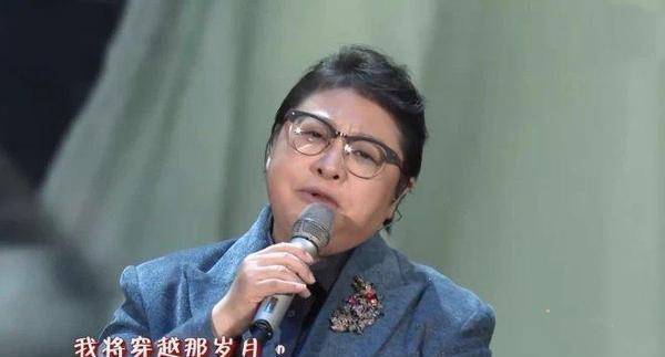 韩红暴瘦后罕现身 韩红暴瘦后初次表态 韩红暴瘦后罕现身 韩红暴瘦后初次表态