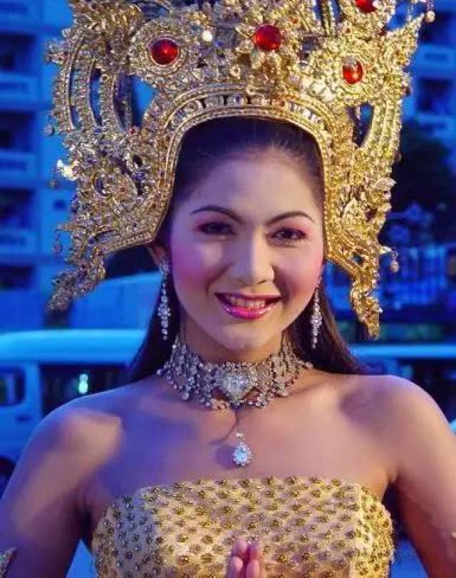 泰国人妖皇后选美 泰国人妖皇后选美大赛积年冠军 泰国人妖皇后选美 泰国人妖皇后选美大赛积年冠军
