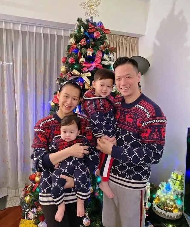 胡杏儿三胎儿子照片 胡杏儿三胎儿子正脸照 胡杏儿三胎儿子照片 胡杏儿三胎儿子正脸照