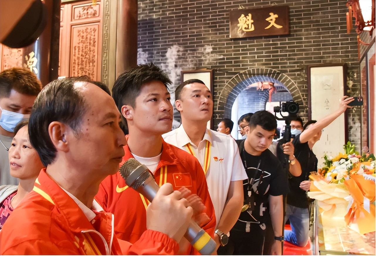 苏炳添是苏轼后代? 苏炳添是苏轼后代?n八