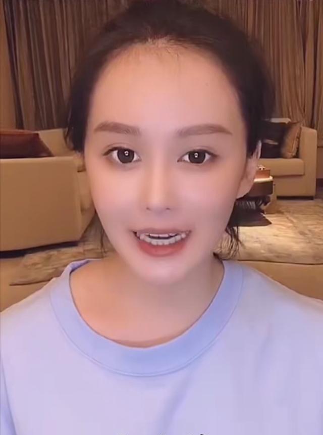 赵一涵照片 赵一涵团体材料多大了 
