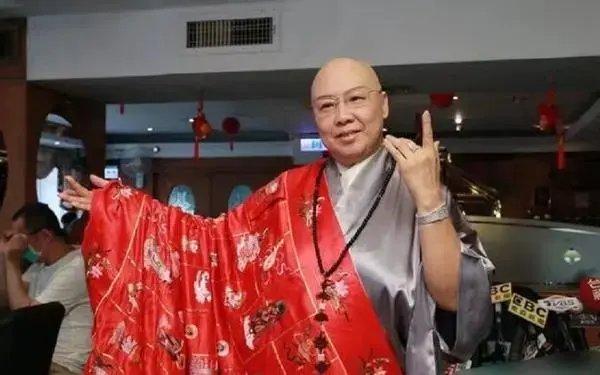 费玉清已经结婚了 费玉清跟谁结婚了