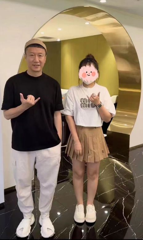 孙红雷女友王骏迪 孙红雷妻子王骏迪唱歌 