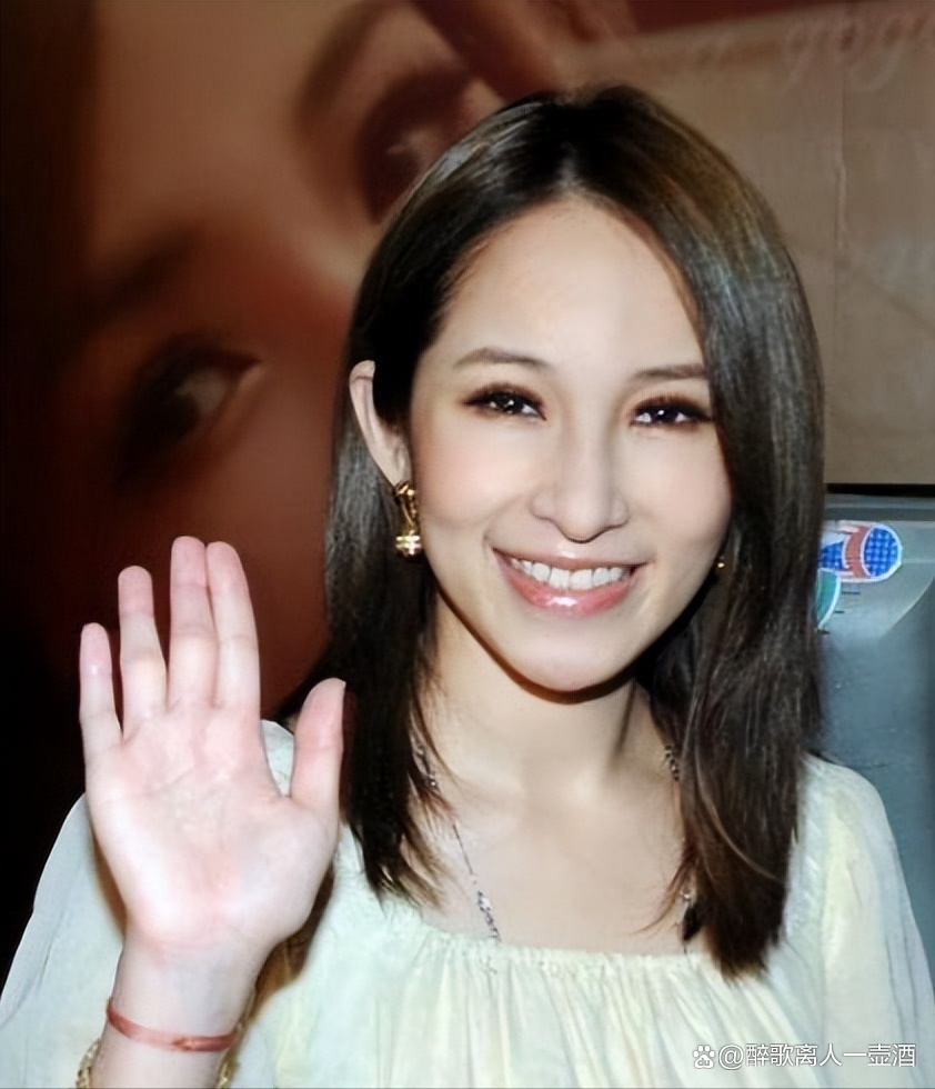 萧亚轩整容前后 萧亚轩整过容没 萧亚轩整容前后 萧亚轩整过容没