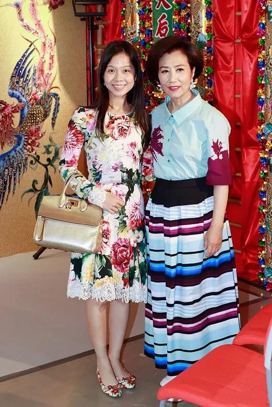 汪明荃团体材料春秋 汪明荃几何岁成婚团体材料 汪明荃团体材料春秋 汪明荃几何岁成婚团体材料