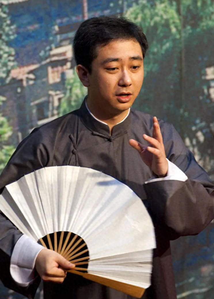 王自健前妻照片 王自健前妻发文疑回应家暴风闻 王自健前妻照片 王自健前妻发文疑回应家暴风闻