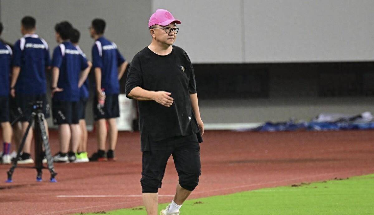 董路妻子 董路妻子朱安安简介图片 董路妻子 董路妻子朱安安简介图片