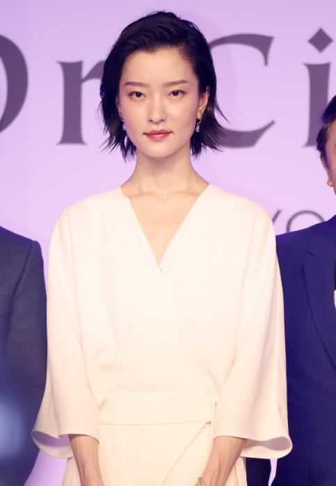 中国合股人杜鹃 中国合股人黄晓明杜鹃 