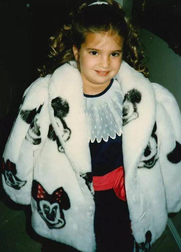 伊万卡为特朗普献上生日祝福 伊万卡为特朗普献上生日祝福是哪一集 