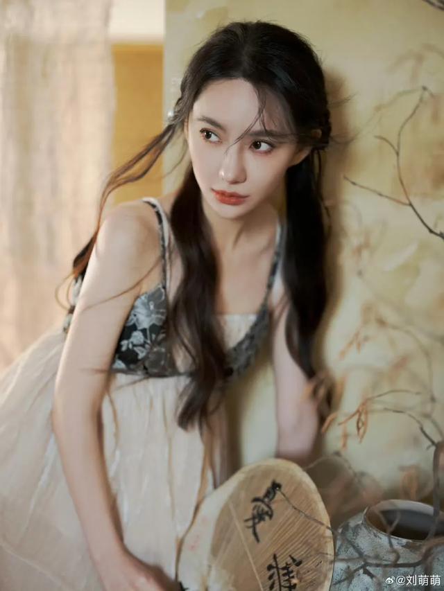 刘萌萌素颜 刘萌萌侧脸