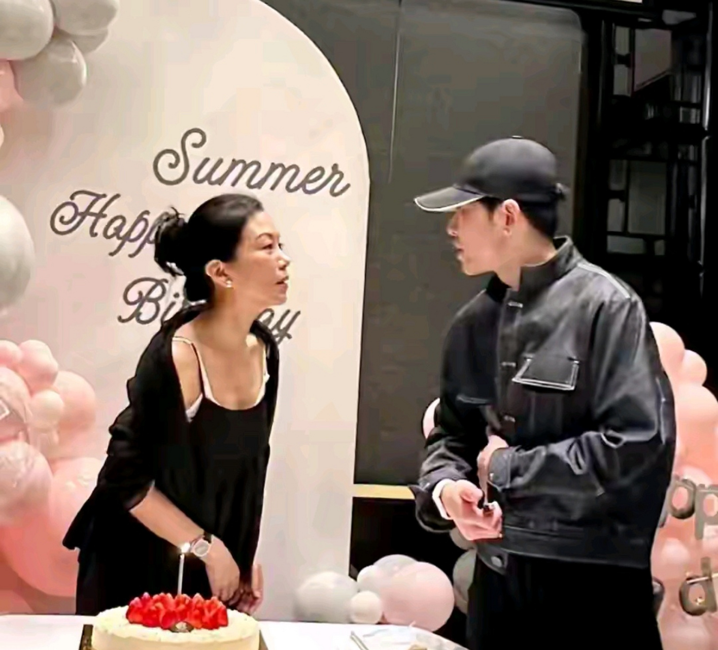 萧敬腾广告掮客人 曝萧敬腾求婚掮客人 