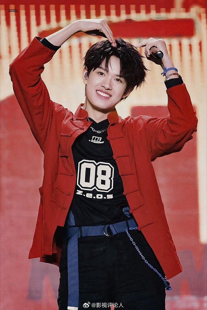TF家族有谁早恋了 tf家族谁谈恋爱 