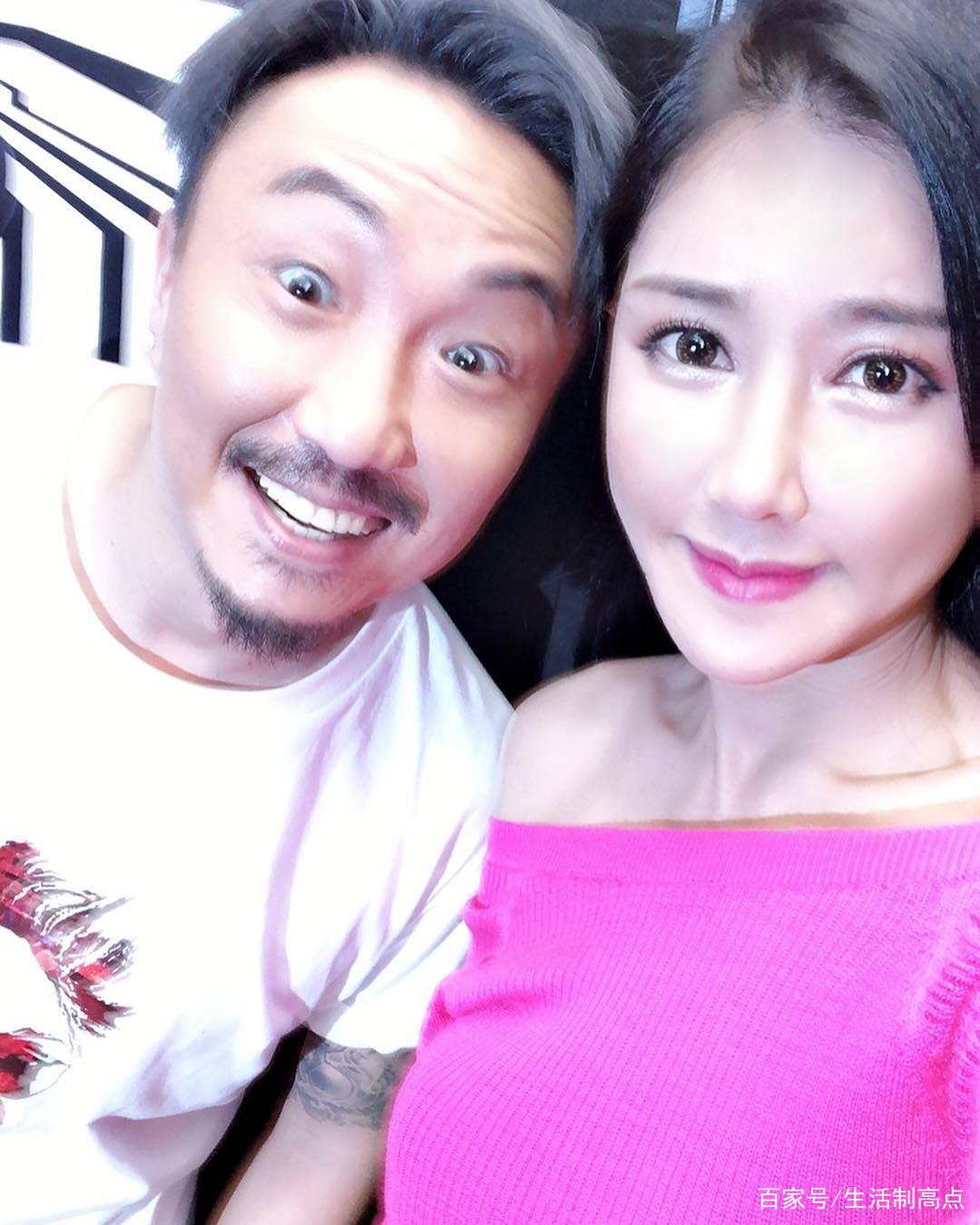 关于一路向西帐篷女主角的信息