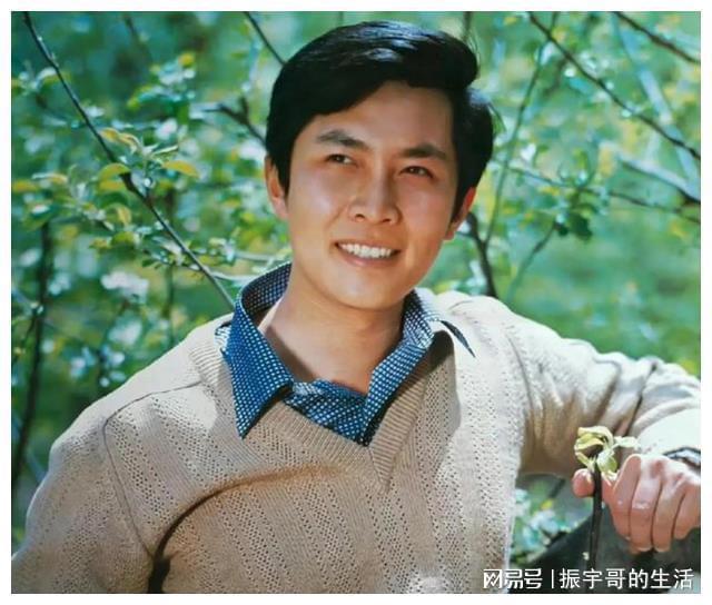 唐国强的女儿 唐国强的女儿唐亮做什么工作了