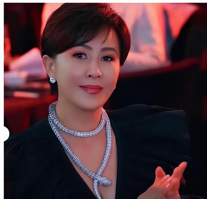 刘嘉玲简介个人简历 刘嘉玲的简历