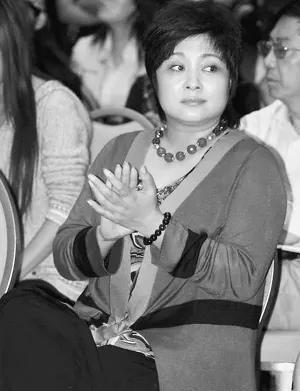 傅彪老婆 傅彪老婆张秋芳近照 