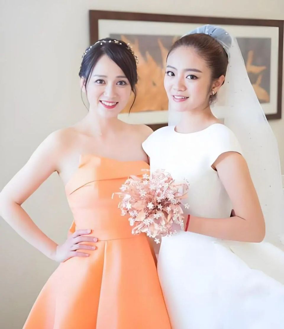 大s婚礼伴娘 大s婚礼伴郎 大s婚礼伴娘 大s婚礼伴郎