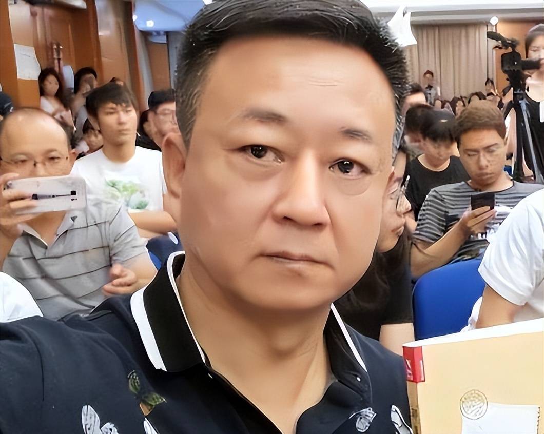 弦子报歉 吉他新换的琴弦很难听 弦子报歉 吉他新换的琴弦很难听
